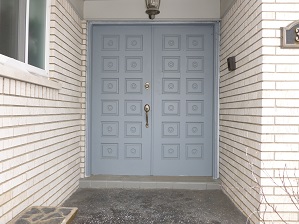 outside before door 1
